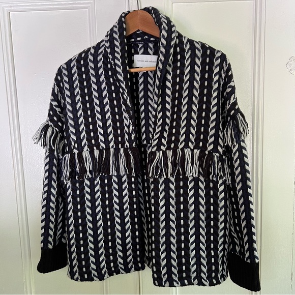 Cupcakes and Cashmere Jacket and Coat - Picture 6 of 13